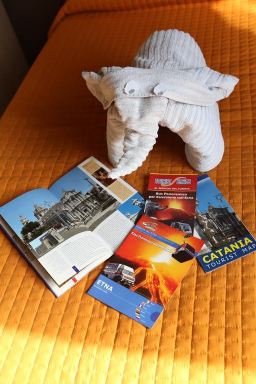 Bed and Breakfast Le 3 B Катания Экстерьер фото